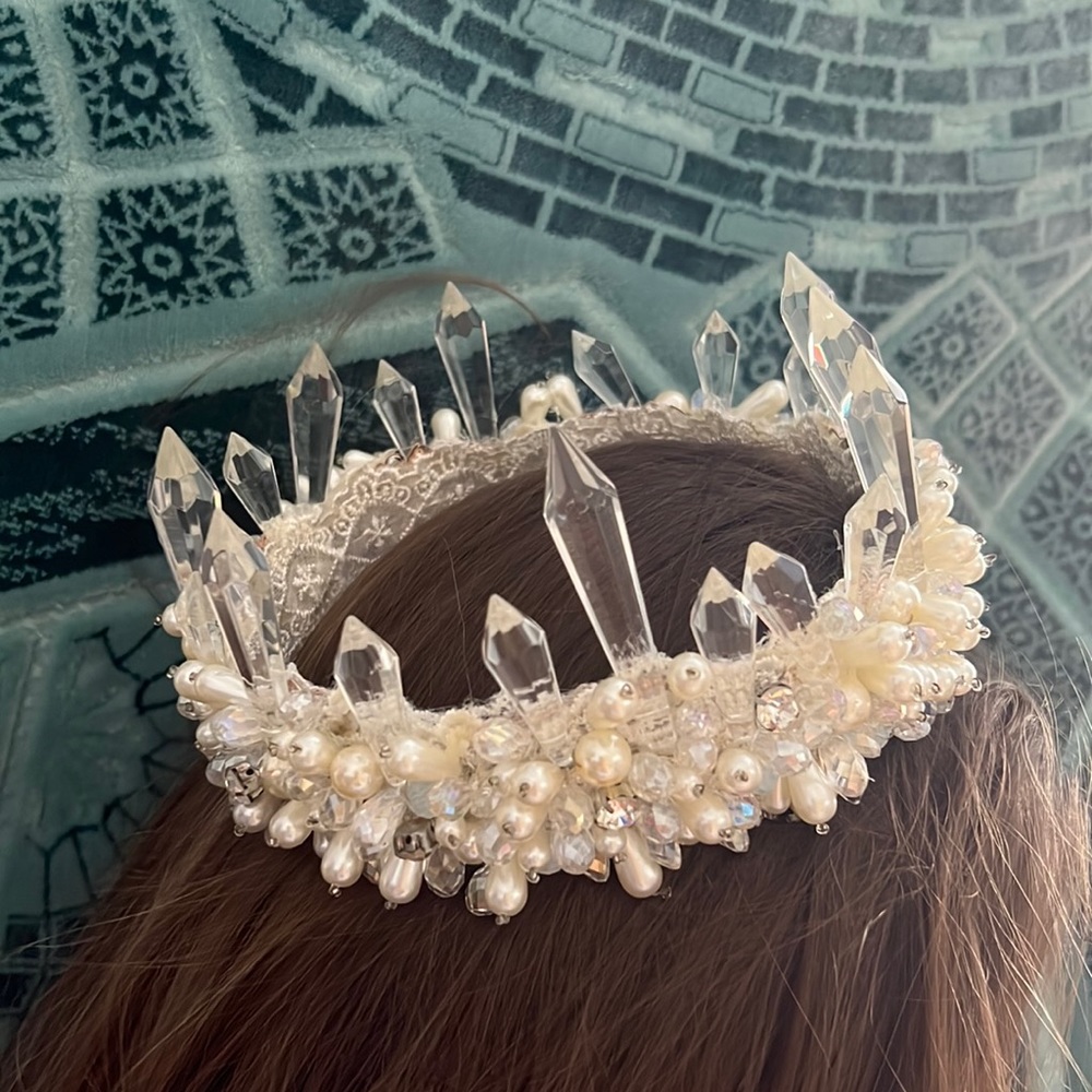 Crown / Princess/ Bride / Pearls and crystal crown 👑Brand New - Picture 14 of 15
